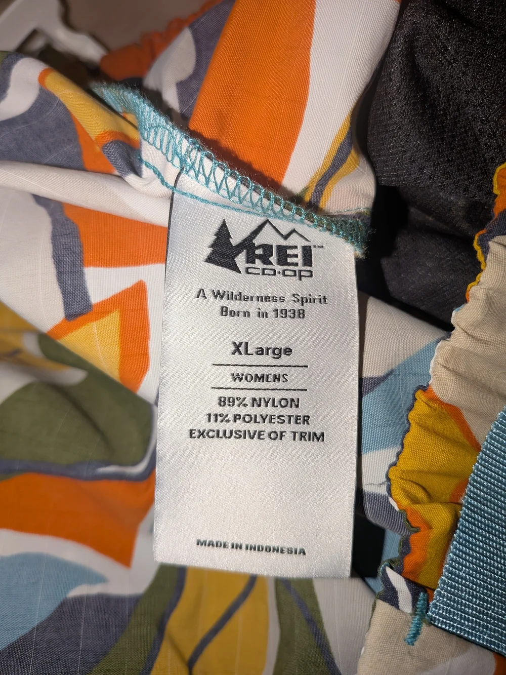 REI lightweight athletic